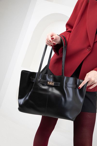 SOHO Model 20121 Černá dámská taška přes rameno
