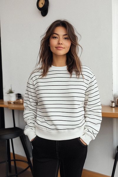 Trendyol Collection Bílá 2 příze Crew Neck Prokládané Regular Pletená mikina Twoaw25Sw00324