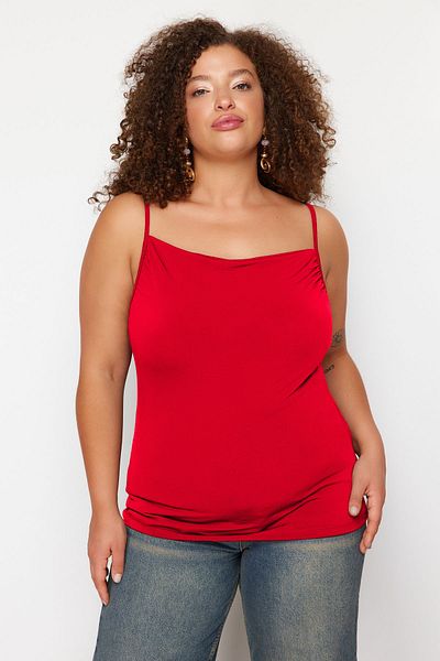 Trendyol Curve Rote Sandy-Strickbluse in Übergröße