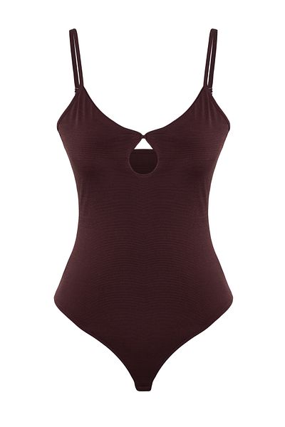 Trendyol Collection Brauner gestrickter Body mit Ausschnitt/Fensterdetail TPRSS25BD00008