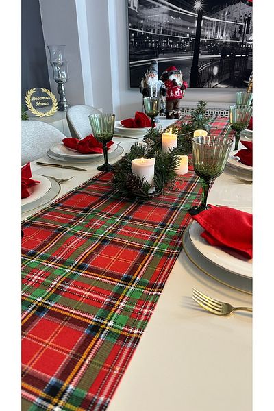 Decamor home New Year Themed New Year Runner Green Red Plaid Pattern Runner