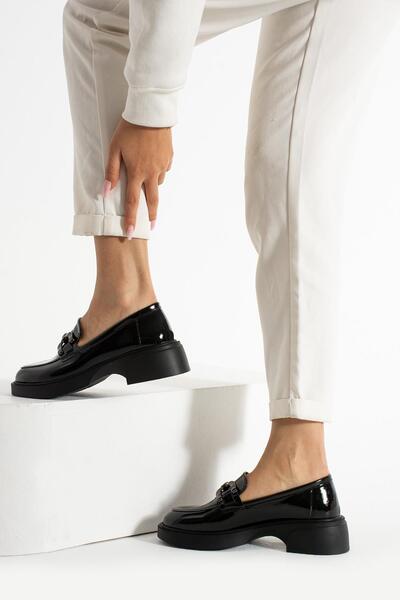 PARİS Дамски черни лачени кожени аксесоари с детайли