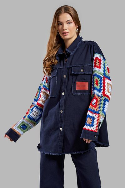 its basic Dámská tmavě modrá bunda s etnickým vzorem oversize designu