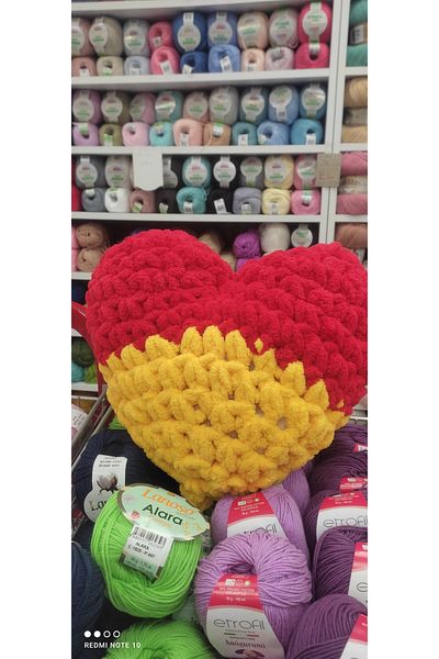 Kevser nur tuhafiye Puffy Heart Pillow
