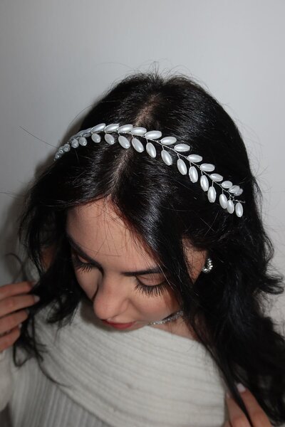 TAKIŞTIR Accesoriu pentru păr de mireasă cu detalii de perle de culoare argintie/ accesoriu pentru față