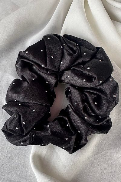 TAKIŞTIR أسود اللون حجر الراين Satin Bagel مشبك