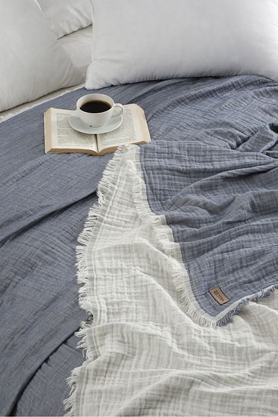 ZEYPBA Double Sided 3 Layer Muslin Bedspread - Navy Blue/Ecru Tufted Muslin Pique