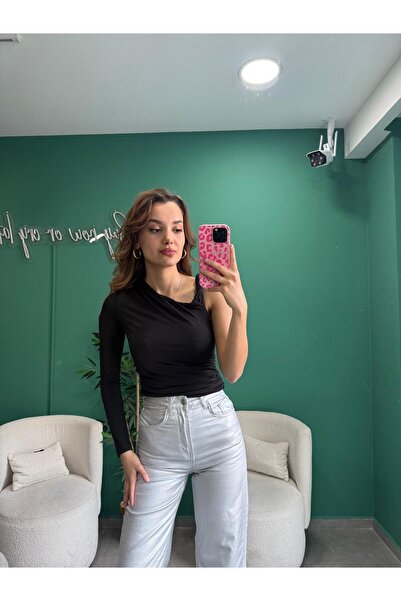 Tuğba Siyah Tek Omuz Bluz