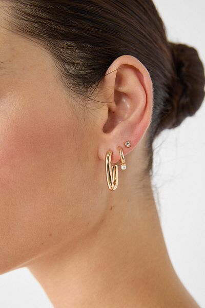Stradivarius 9'lu ayılı küpe seti