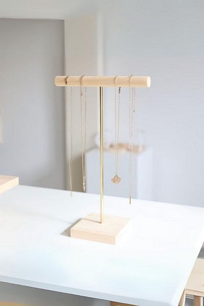 ostende Single Jewelry Organizer Necklace Hanger Wooden Jewelry Stand Bracelet Accessory Organizer Makeup Stand