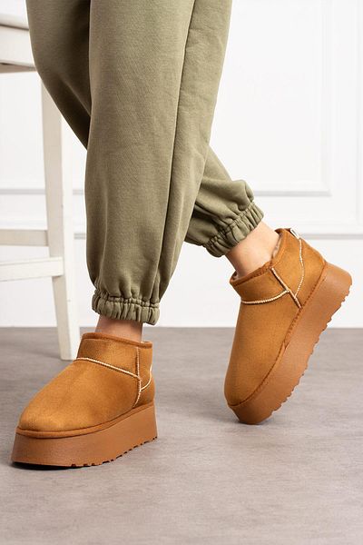 ShoeTek Barna velúr női csizma - belső szőrmével és vastag talppal