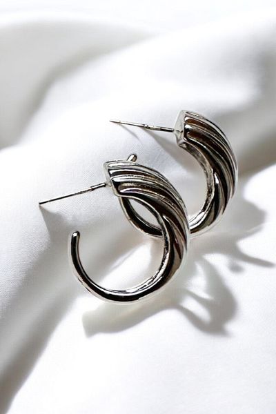 PETEK AKSESUAR Metal Water Wave Ring Earring