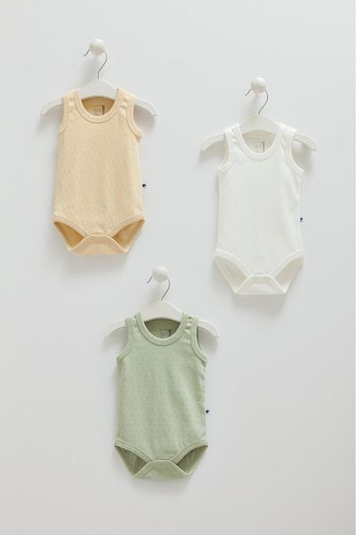 Caramell 3-Piece Athlete Body Set: Comfortable and Stylish Choice for Babies