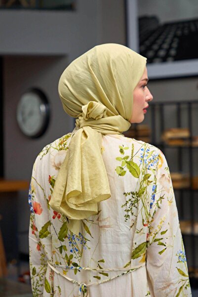 İpekhan Едноцветен воален шал с шарка Светлозелен воален копринен шал - 9800-14