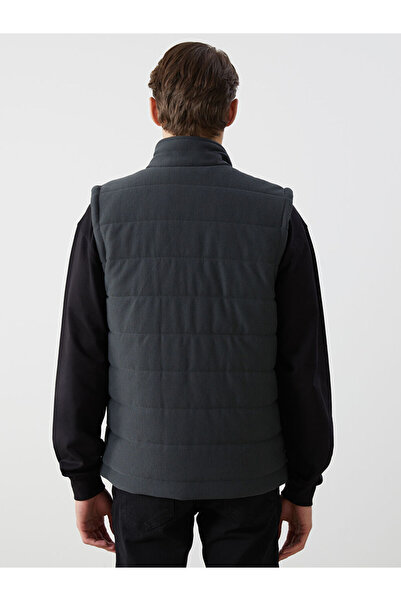 LC Waikiki Slim Fit Dik Yaka Erkek Şişme Yelek