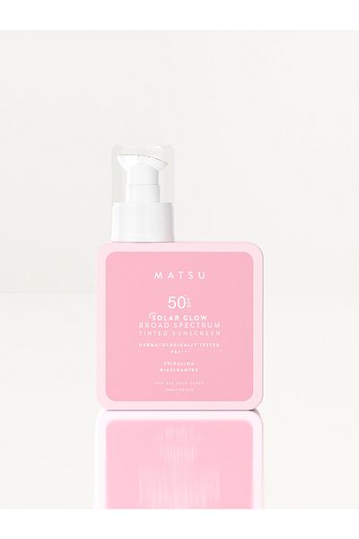 MATSU Solar Glow Spf 50 Colored Sunscreen – Moisturizing & Bright Finish