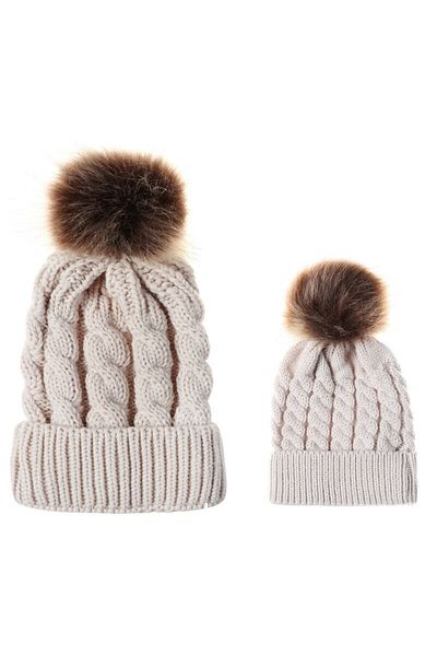 OEM Mother and child hat set with a Drool pompom (Color: Cream)