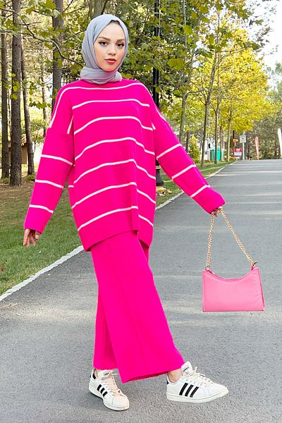 Tesettür Dünyası Gestreifter Strickanzug Tsd220905 Fuchsia
