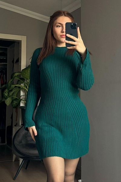 Qenz Knitwear Mini Dress -Emerald Green