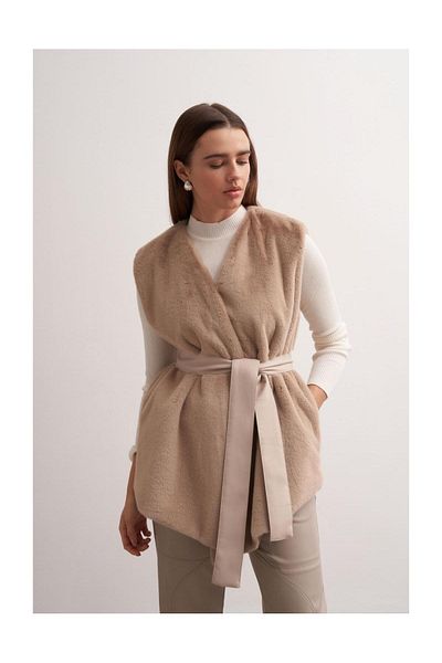 FUSHYA Asymmetrical Cut Plush Vest with Leather Belt