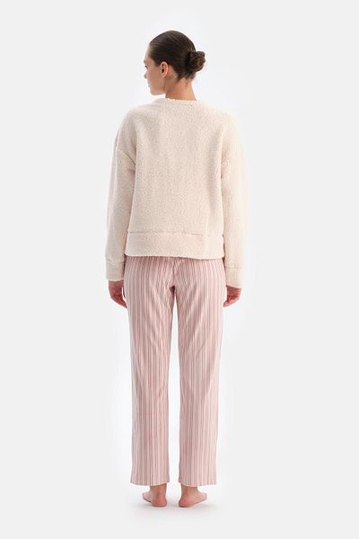 Dagi Ecru besticktes Fleece-Sweatshirt-Hosen-Pyjama-Set