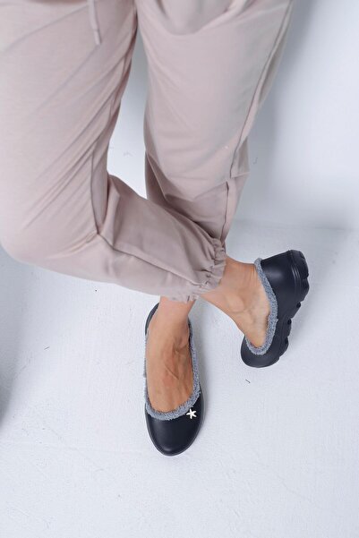 Beyond Black Star Detailed Furry Faylon Women's Home Flats - 2cm Byndfaymj01