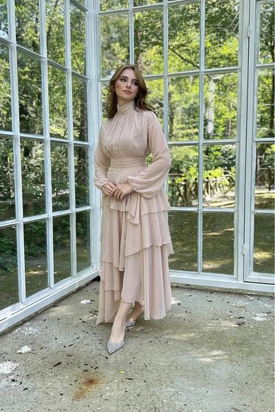 Afiş Butik Φόρεμα με πλισέ μανίκι από τούλι με στρώσεις σιφόν