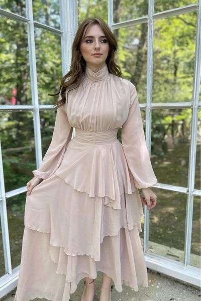 Afiş Butik Φόρεμα με πλισέ μανίκι από τούλι με στρώσεις σιφόν