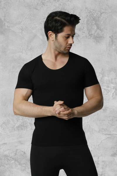 Eritqaa Title: "Men's Basic T-Shirt – Casual Combinations Avoidance