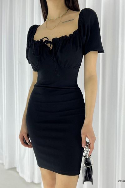 Deafox Rochie neagră din țesătură creponată importată cu guler Madonna