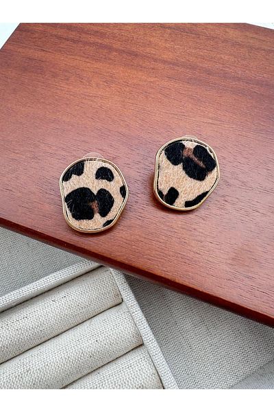Jerie Gold Wavy Plate Leopard Design Earrings