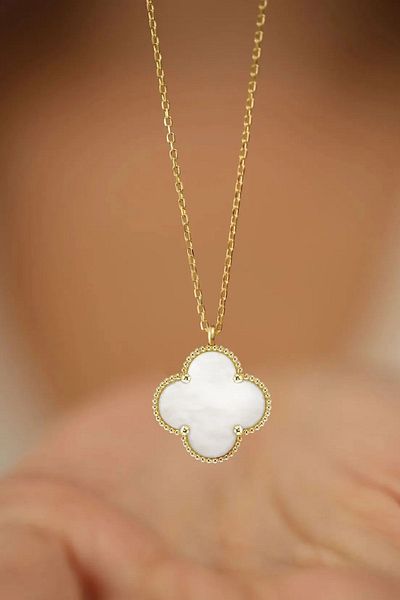 SAPHYRA Unisex Bijouterie Necklace with Mother of Pearl Stone Luck Clover Gold Color Environmental