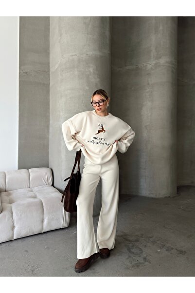 Butik Yılbaşı Temalı Triko Takım – Merry Christmas Yazılı Rahat Kombin