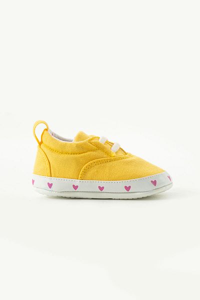 yummy kids Non-Slip Sole Rubber Laced Comfortable Baby Girl Booties with Heart Print Detail