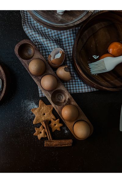 KaiHome 6 Compartment Acacia Egg Holder