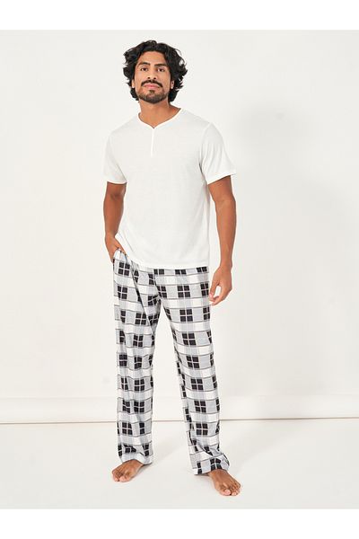 Styli Solid Henley Neck T-Shirt & Checkered Pyjama Set