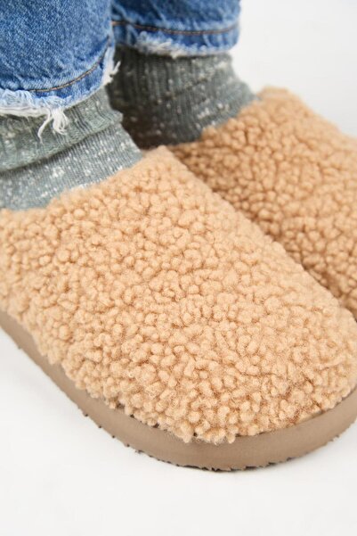 Manijero (Orlina) Women's Tedy Sabo Platform Caramel Slippers