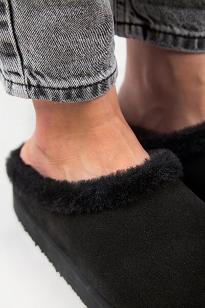 Manijero (Jana Furry) Γυναικείες μαύρες παντόφλες επίπεδη πλατφόρμα από γνήσιο δέρμα