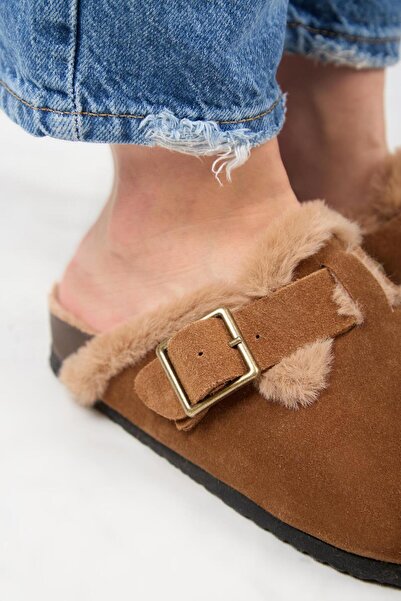 Manijero {Zeta 2 Furry ) Γυναικείες παντόφλες Sabo Tan με αγκράφα από γνήσιο δέρμα