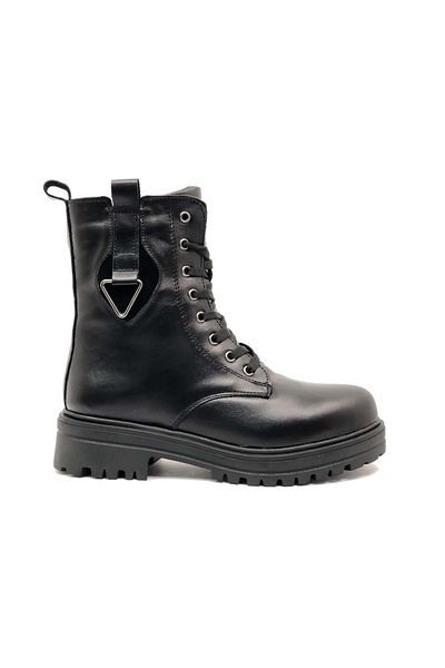 Kids Club Shoes Ayakdaş 2227 - Γυναικείες μαύρες μπότες από γνήσιο δέρμα, αγκράφες και κοντές