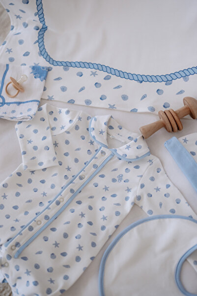 Atelier Babbi طقم حديثي الولادة مكون من 5 قطع مصنوع من القطن بنسبة 100% - أصداف بحرية