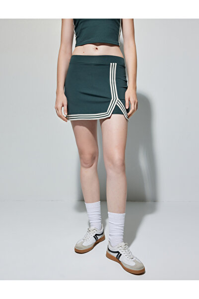 Koton Spor Şort Etek Yüksek Bel Biyeli Yırtmaç Detaylı Slim Fit İnterlok