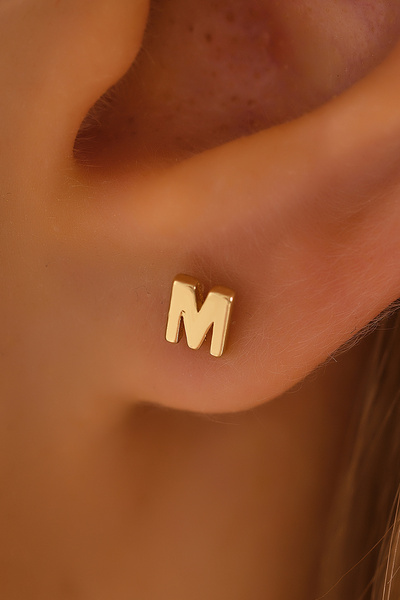 MOOM MÜCEVHERAT 14 Ayar Altın Vidalı Harf Tragus Küpe - Tüm Harfler Mevcuttur