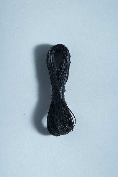 Eskişehir hobi sanat Μαύρο 25 μέτρα 0,8 mm κερωμένο σχοινί (κολιέ κοσμήματα σχεδίασης βραχιόλι ιππόποτο δερμάτινο νήμα ραπτικής)