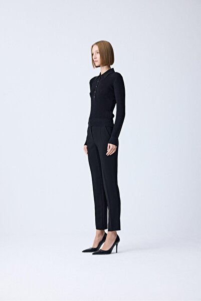 rue Μαύρη πλεκτή μπλούζα με πέτρινη λεπτομέρεια