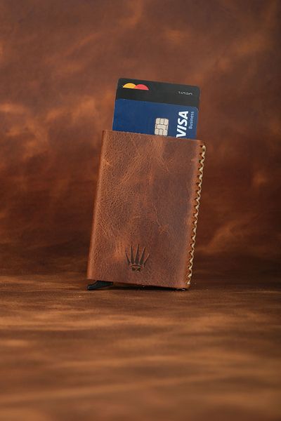 WATCHOFROYAL Cortex Slim Clot Brown Genuine Leather Compartmented Slide Mechanical Card Holder