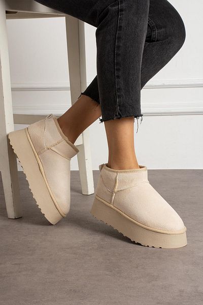 ShoeTek Γυναικείες μπότες Lelnon με γούνινο πάτο και χοντρή σόλα σε μπεζ καστόρι