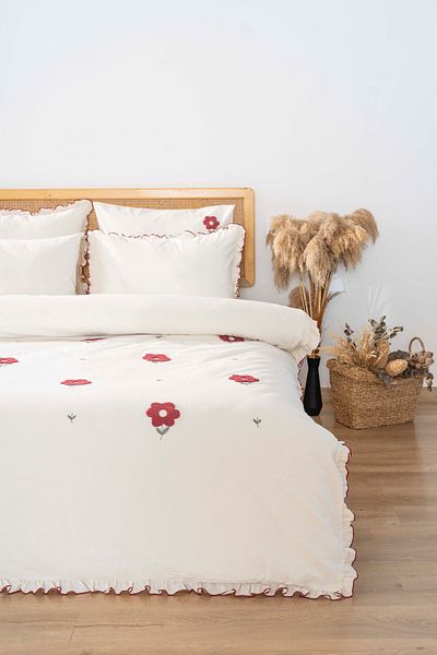 Rivaİstanbul Комплект завивка и зестра Florita Cherry Double 100% памук с бродерия