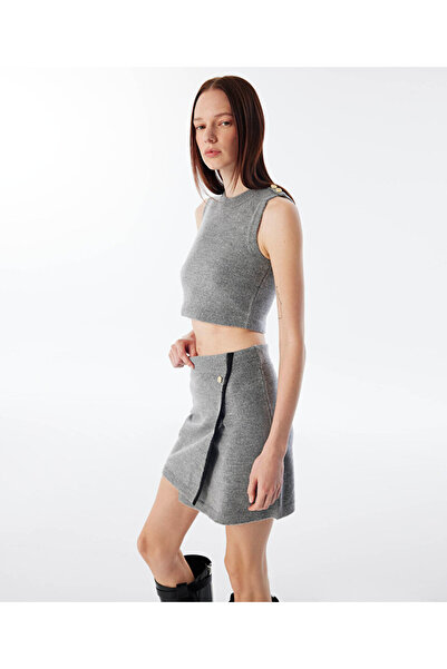 Twist METAL AKSESUARLI CROP TRİKO