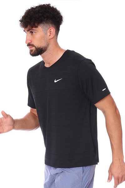 Nike M Df Miler Top Ss CU5992-010 Μαύρο ανδρικό μπλουζάκι με κανονική εφαρμογή